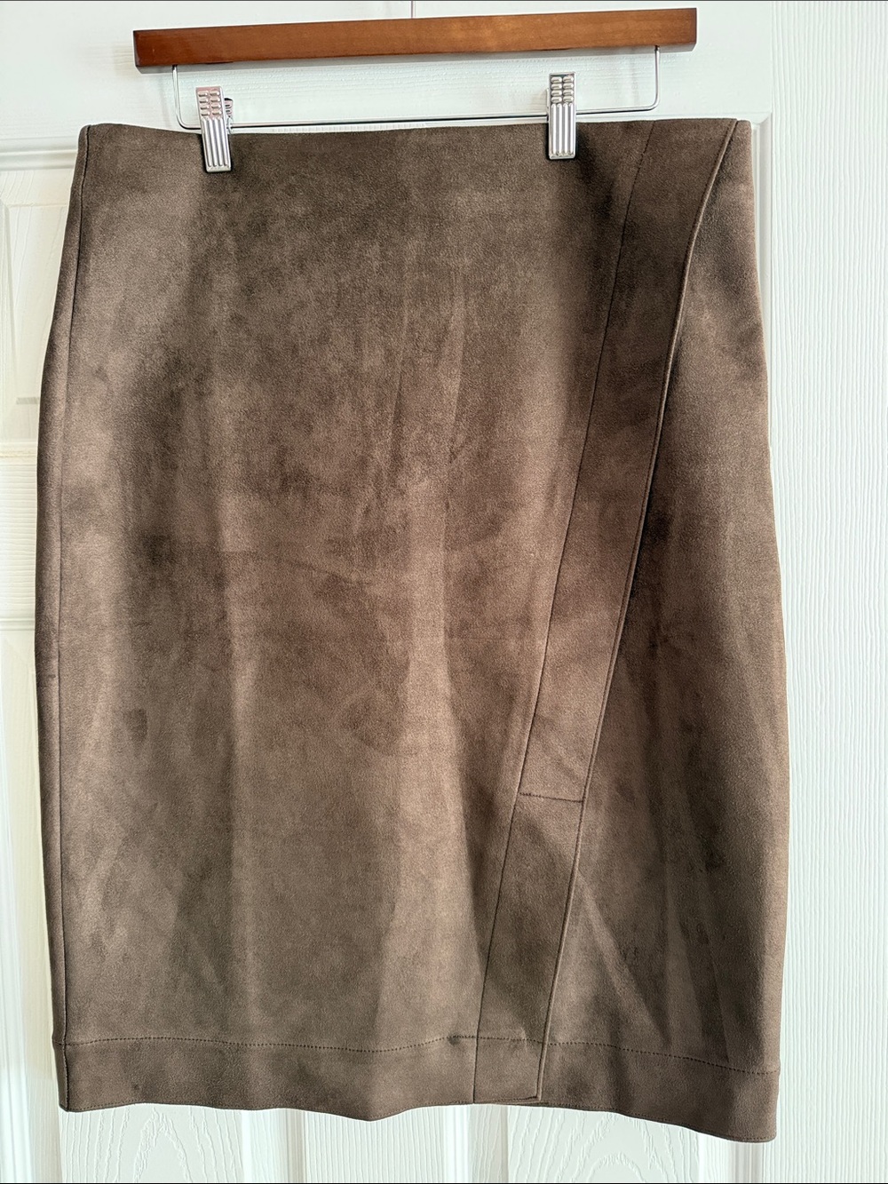 Ann Taylor Factory Brown Suede-Look Pencil Skirt 12 faux suede brown sku46